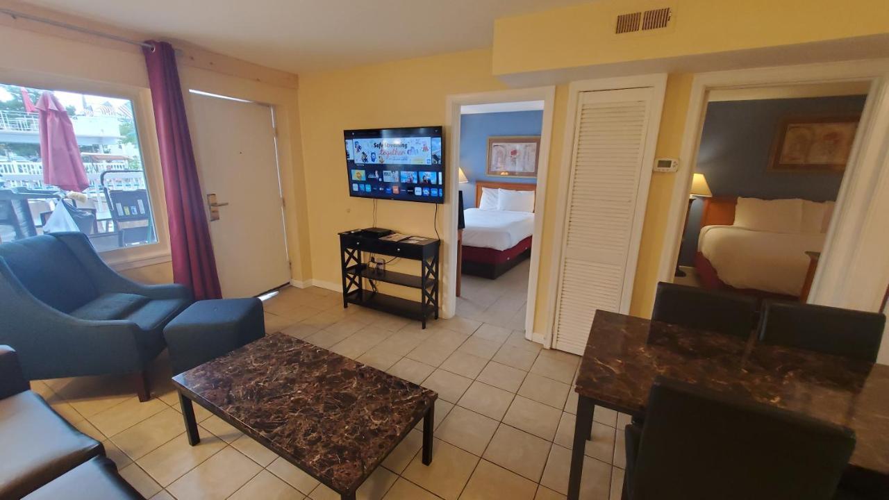 Sandbox Motel Wildwood Kültér fotó