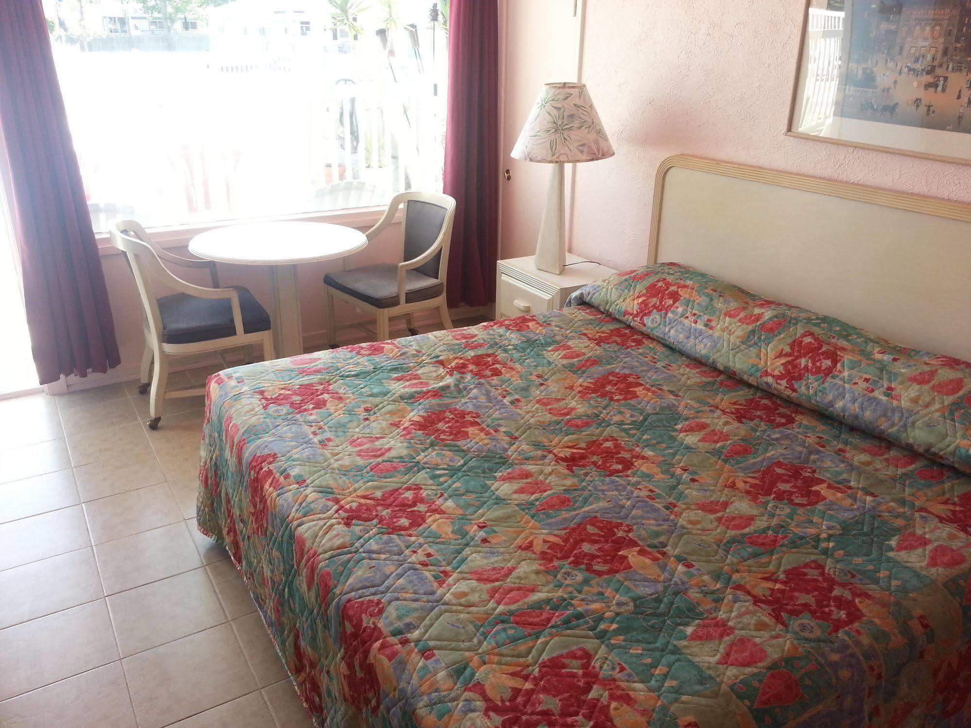 Sandbox Motel Wildwood Kültér fotó